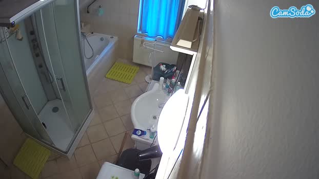 voyeurcam-julmodels-bath-2nd-2