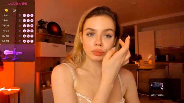 halie_lips