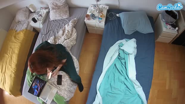 voyeurcam-julmodels-bed-5 CamSoda 15-10-2023 sexyfeet Females