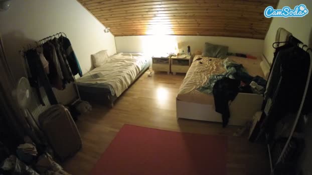voyeurcam-julmodels-whitebed-1 CamSoda 14-10-2023 strip Females