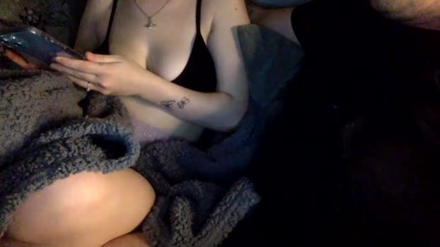 sexycouplexox12  15-10-2023 horny Couples