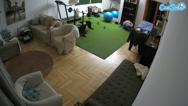 voyeurcam-julmodels-living-2