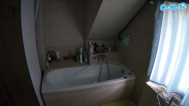 voyeurcam-julmodels-bath-2nd-1