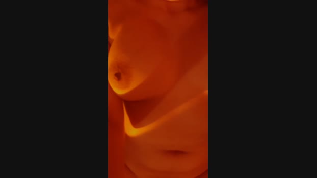 Aloneathome22  22-10-2023 analsex Females