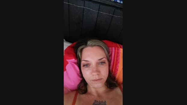 Einfach_Jessi  23-10-2023 bigboobs Females