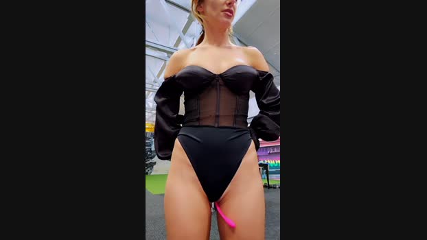 bunny_vic  24-10-2023 sexy Females