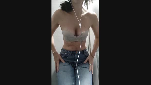 luceFyi  25-10-2023 gag Females