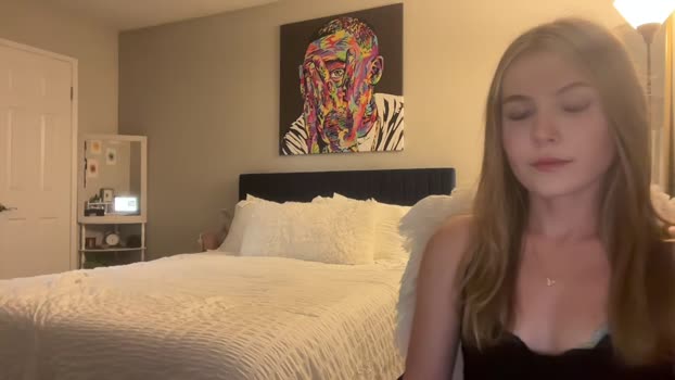 emilytaylorxo  27-10-2023 bigass Couples
