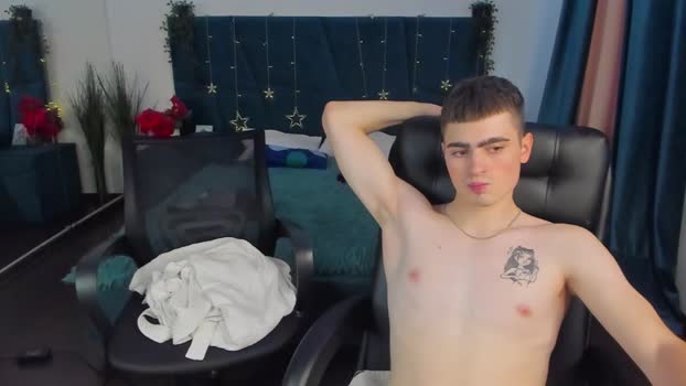 christian__ross  28-10-2023 yummy Couples