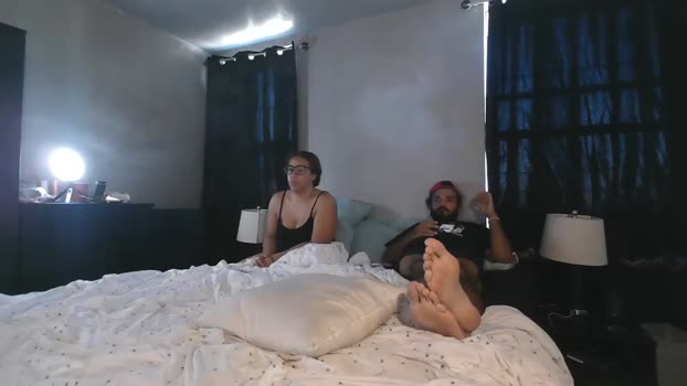 kingkong718  28-10-2023 legs Couples