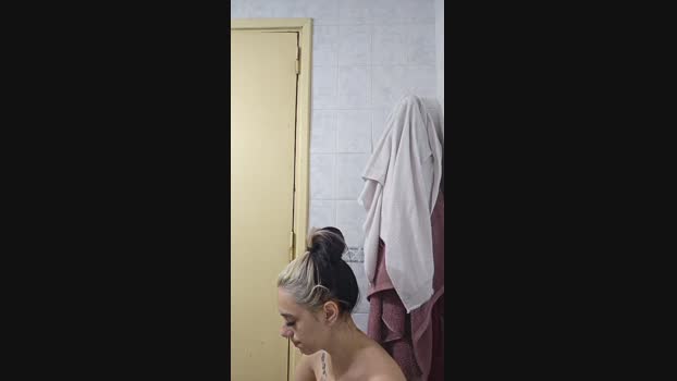 sweetcamisan04  15-11-2023 wet Females