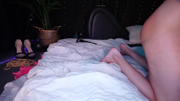 masqueradeporn  17-11-2023 sucktits Couples