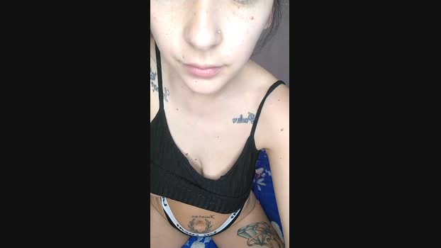 stefani30  20-11-2023 bj-dildo Females