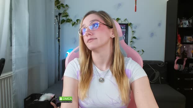 LunaNicole  27-11-2023 Recorded Females