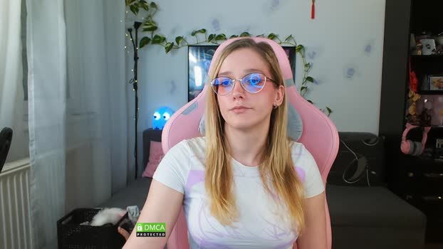 LunaNicole  27-11-2023 analsex Females