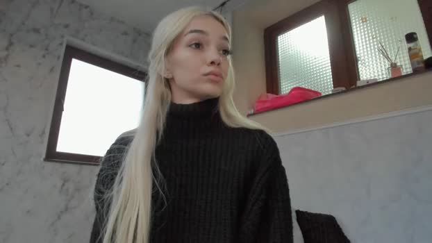 sassyt33n 04-12-2023 fuckass Females