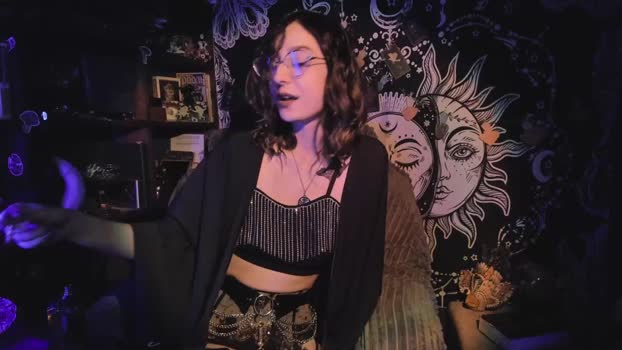 _lady_luna_