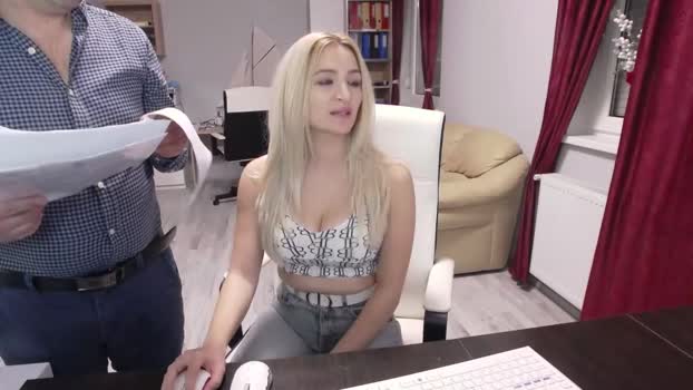 cute00kiara 12-12-2023 strip Couples