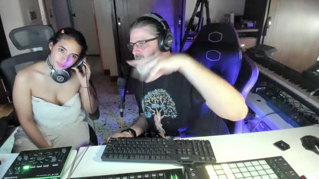 cheeseburgerjesus 30-12-2023 sexygirl Couples