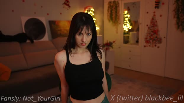 _blackbee_ 02-01-2024 cute Females