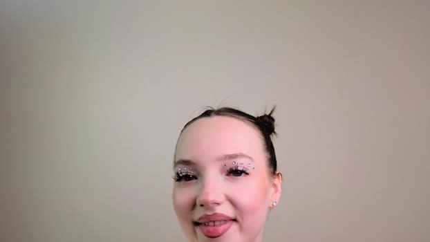 elianareynolds 10-01-2024 striptease Females