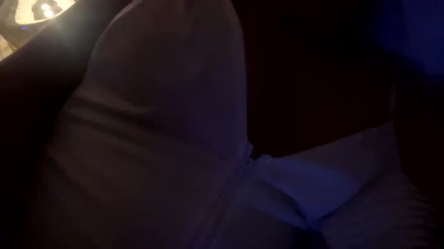 hotmom2222 16-01-2024 yummy Females