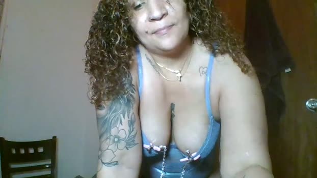 ladycreamypr1 23-01-2024 sucktits Females
