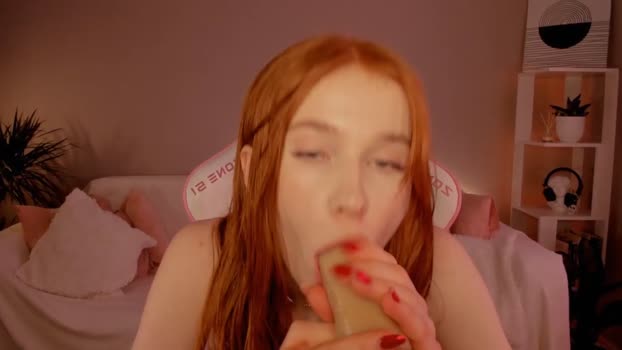leahsthetics 29-02-2024 gag Females