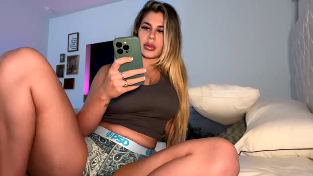 nicoleraven