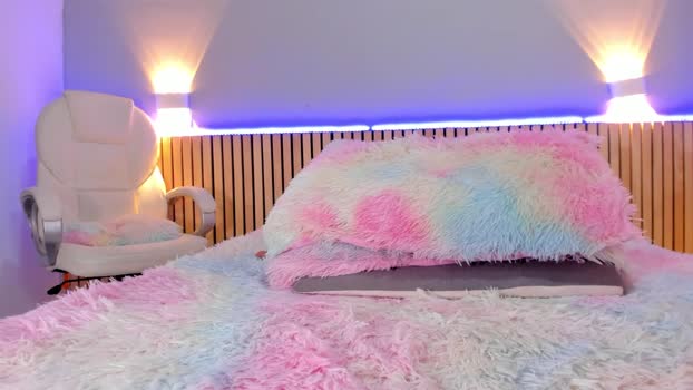 little_effy18 11-04-2024 fuckpussy Females