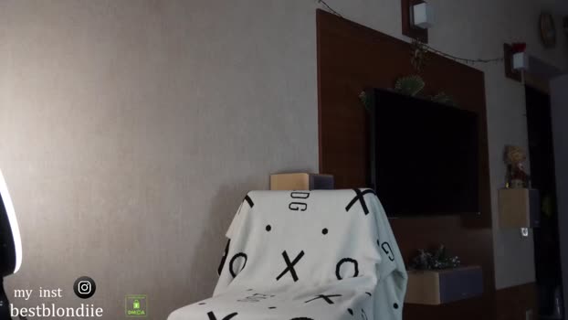 bestblondiiecb 24-04-2024 Cam Females