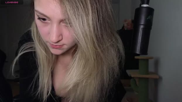 alexa_dream 30-04-2024 yummy Females