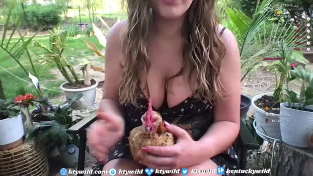 funcamkw 02-05-2024 lickpussy Couples