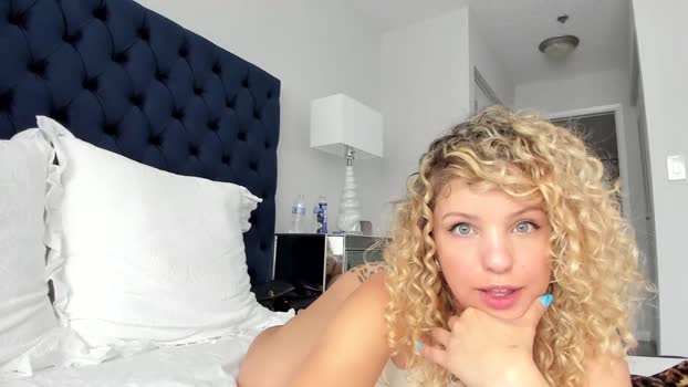 theislandgirl 15-05-2024 spanking Females