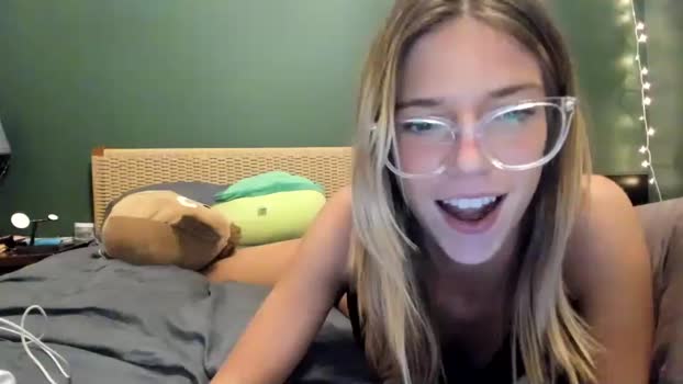 oliviahansleyy 22-05-2024 sexybody Females