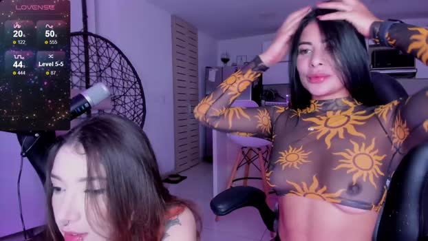 swt_molly 30-05-2024 kissing Females