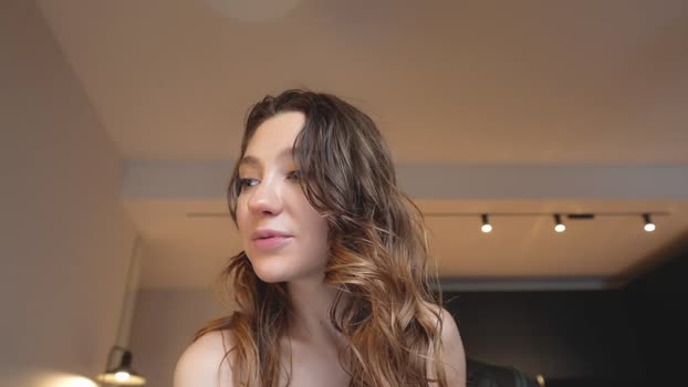 mia_elfie 07-06-2024 sex Females