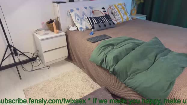 twixsex 10-06-2024 lush Couples