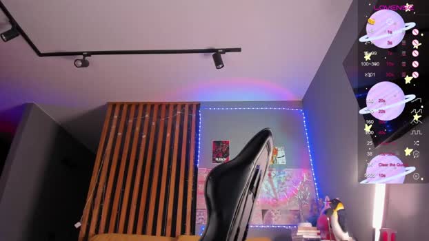 honey_pinkgreen 25-06-2024 suckcock Females