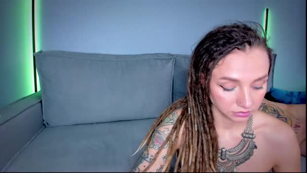 lilumaxhornyink 27-06-2024 fuckme Couples
