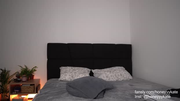 honeyyykate 27-06-2024 Ass Females