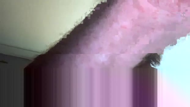 x7i3zuvfcwxym8naezgb 09-09-2024 kissing Couples