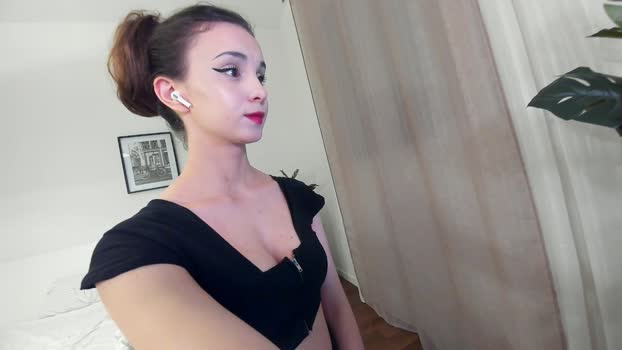 ehotlovea 10-09-2024 lickpussy Females