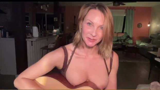 kaileeshy 21-09-2024 sexygirl Females