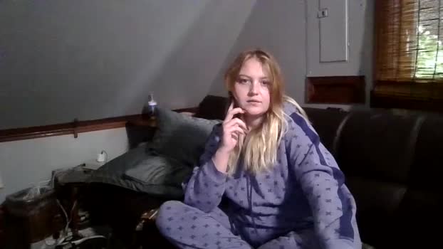 phatassblond 23-09-2024 spank Couples