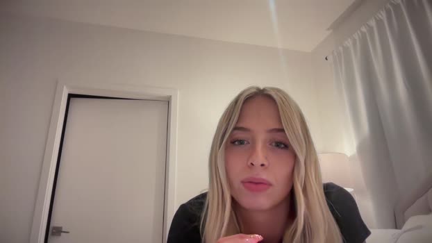 kellyhayes 29-09-2024 lickpussy Females
