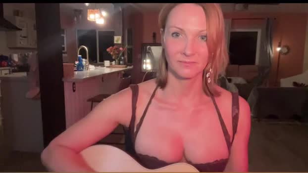 kaileeshy 01-10-2024 tits Female