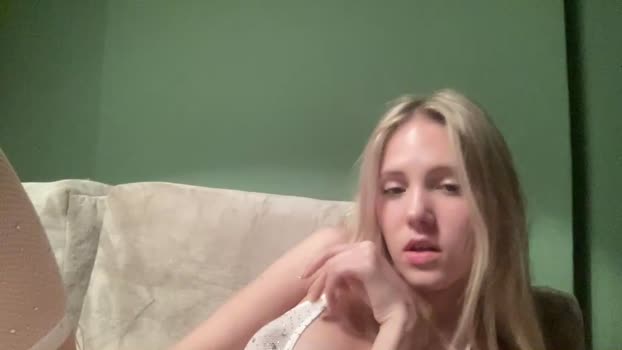 babydollblondesilly 01-10-2024 fingering Couple