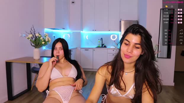 hungry__bunnyy 04-10-2024 natural Couple