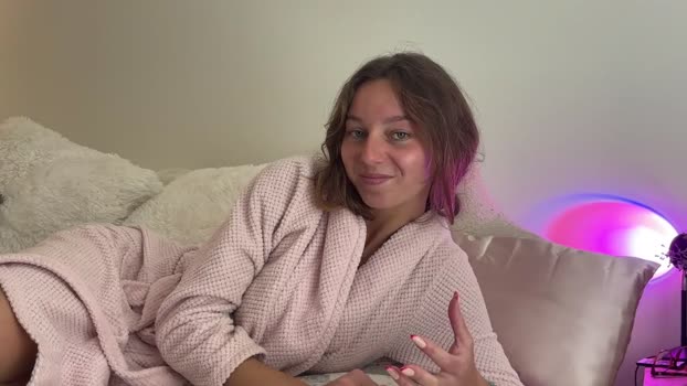 mommamia12 07-10-2024 sexykitty Female